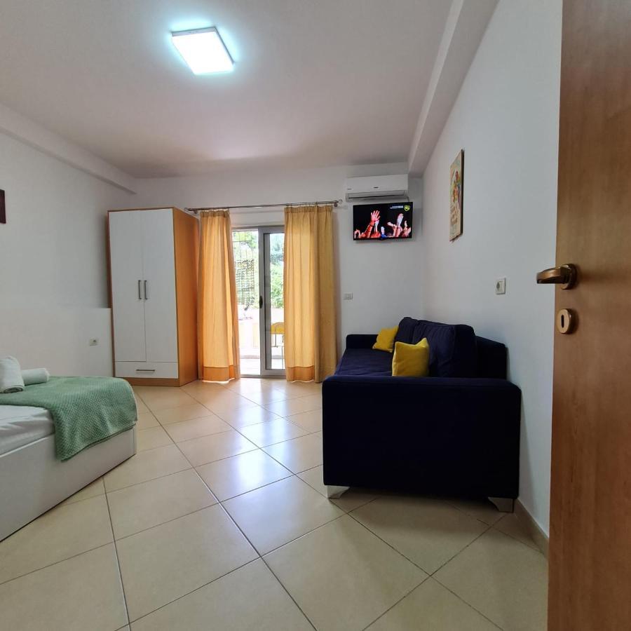 Mario Apartments 1 - Vlore Bagian luar foto