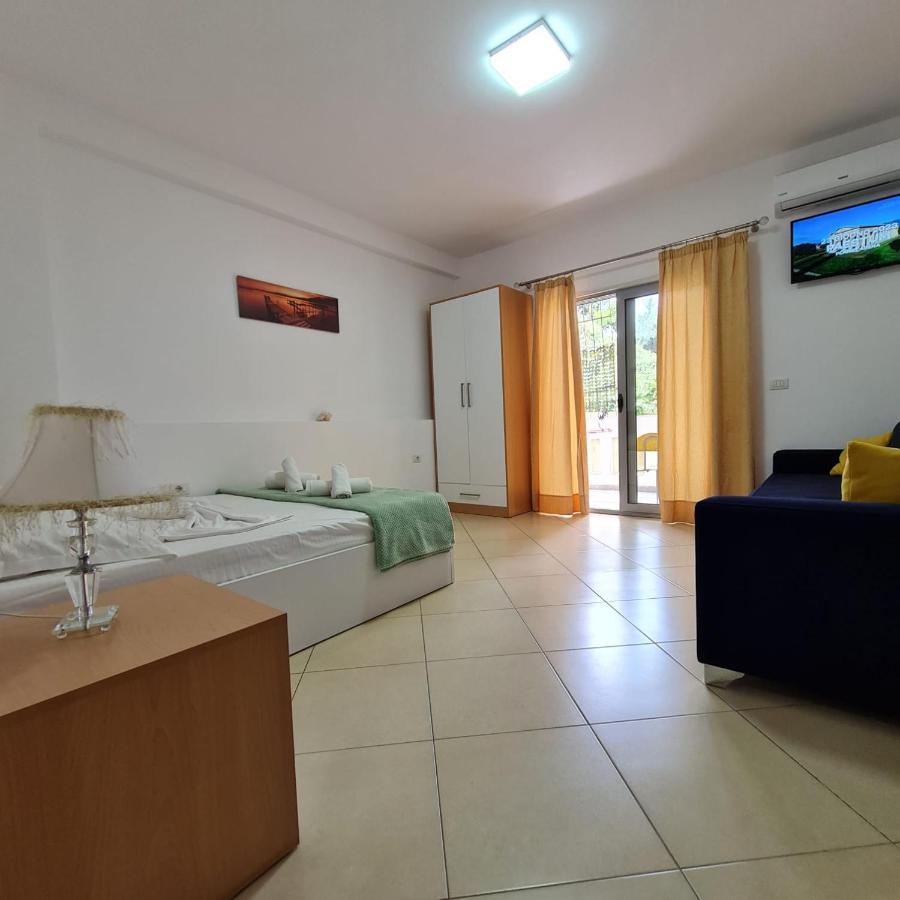 Mario Apartments 1 - Vlore Bagian luar foto